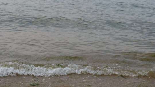 大海海浪沙滩风景蓝天白云实拍