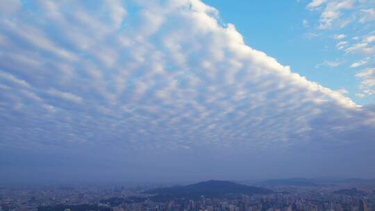 广州城市高楼建筑群与天空云彩航拍全景风光