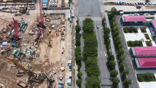 深圳滨海大道旁的超级总部基地建筑工地航拍