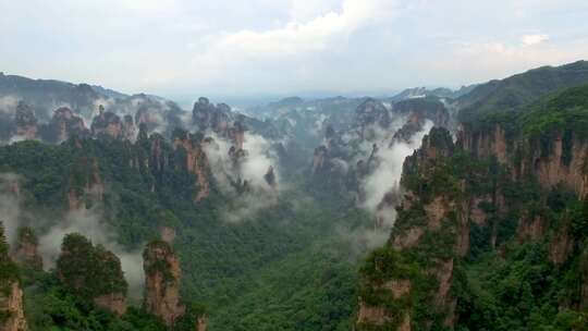 航拍张家界群山