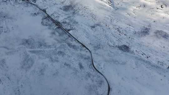 4K航拍挪威特罗姆瑟白皑皑的雪山风光