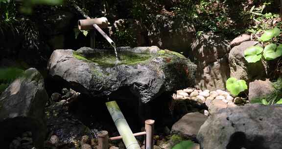 竹制水龙头水池