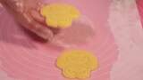 变速饼干脱模烤饼干制作饼干高清在线视频素材下载