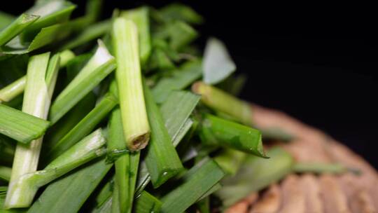 切韭菜蔬菜春菜包饺子