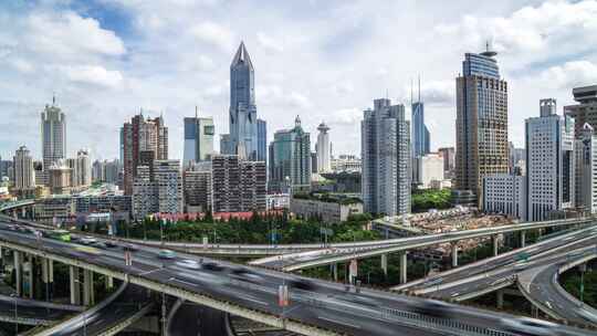 上海繁忙交通道路与现代写字楼的延时