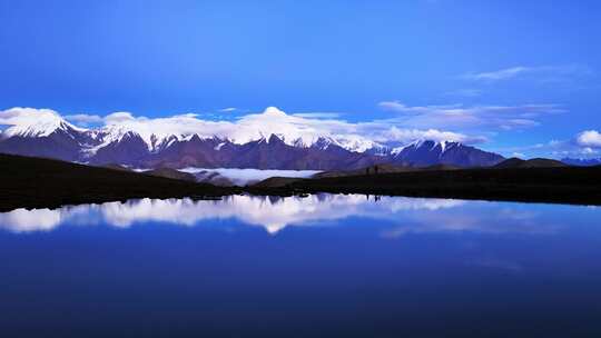 航拍 水面 湖山 雪月