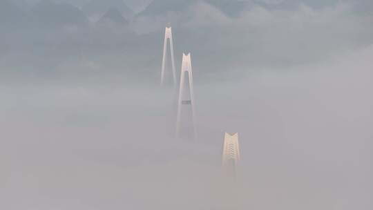 平塘大桥平流雾航拍