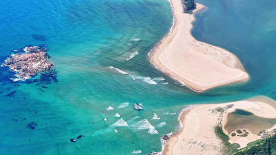 航拍海南陵水河入海口 椰子岛