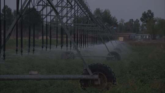 农业生产的自动化浇水机器