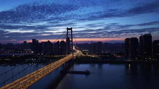 夜景江城武汉杨泗港大桥航拍城市