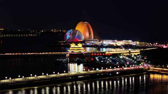 广州珠海日月贝大剧院情侣路海滩夜景航拍