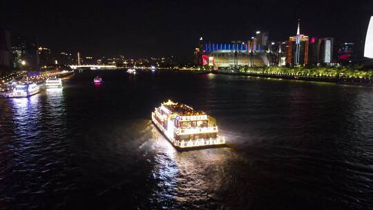 广州珠江日夜游船航拍