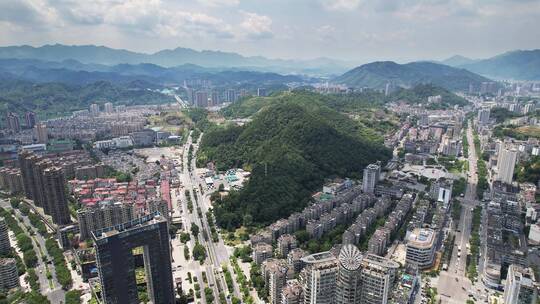 杭州建德城区晨雾中航拍视频素材模板下载