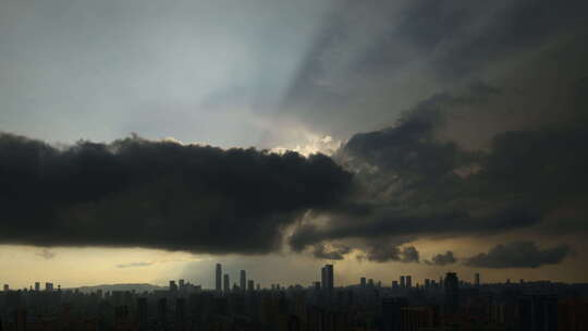 长沙雨后傍晚云层光芒四射【10bit延时】