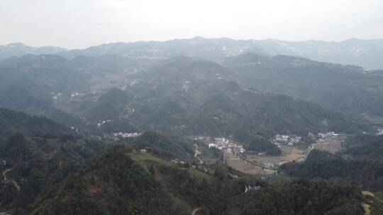 航拍山村风景