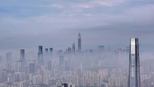 航拍深圳地标建筑与平流雾