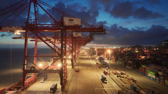 商业港口夜景航拍视频素材模板下载