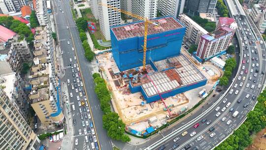 湖北武汉洪山区车流交通航拍繁忙的城市道路