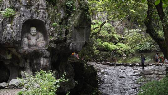 杭州灵隐寺飞来峰塑像视频素材模板下载