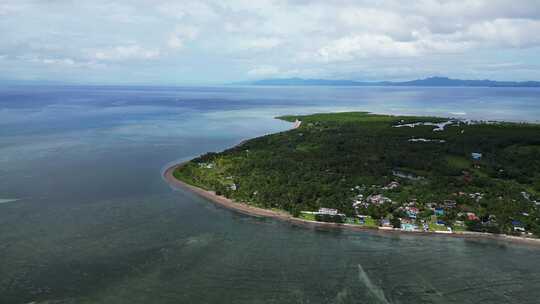 菲律宾卡坦杜安的阿戈霍圣安德烈斯海岸线，