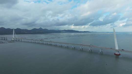 航拍通往香港的深圳湾大桥