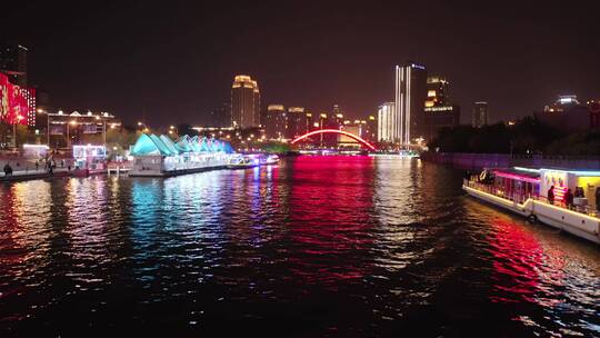 城市河道夜景