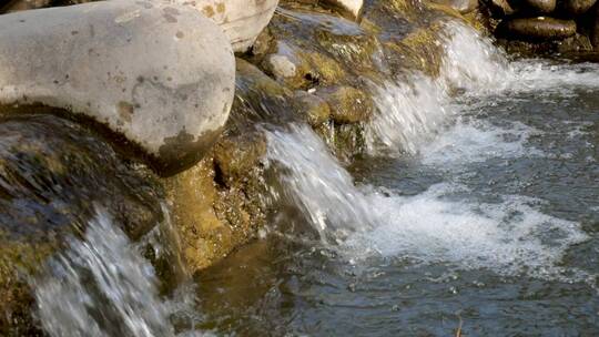 溪流升格慢镜头特写水的流动