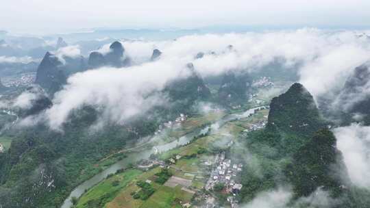 航拍烟雨阳朔遇龙河自然风光