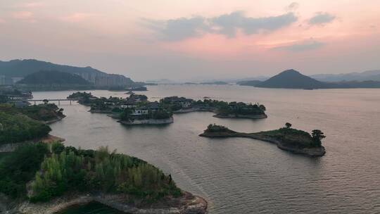 航拍杭州淳安千岛湖的山川湖景风光