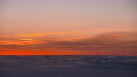 无人机拍摄高空云层的日出延时视频素材模板下载