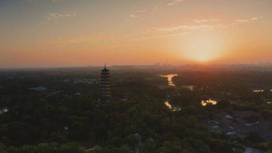 江苏省扬州市瘦西湖大明寺晨曦航拍