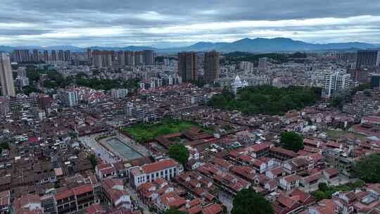 漳州古城航拍闽南古厝城市红砖瓦房漳州市区