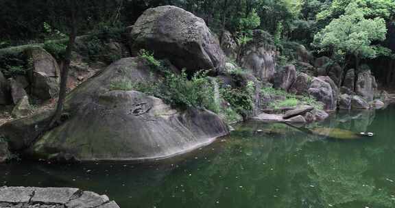 苏州天池山美丽天池 湖水风光