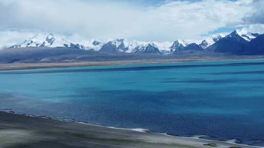 4k航拍西藏佩枯措希夏邦马峰2