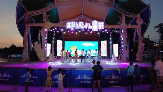 上海欢乐谷游乐场4K实拍素材视频素材模板下载
