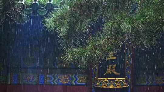 中国风寺庙古建筑下雨雨滴慢镜头