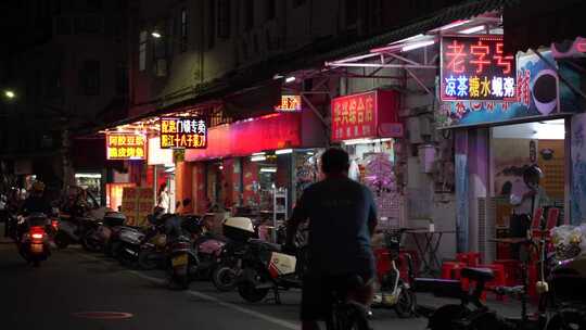 夜晚人文街景烟火气息市井生活