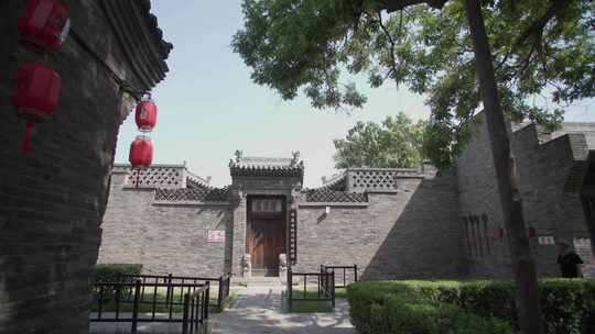 沧桑古建古树院落