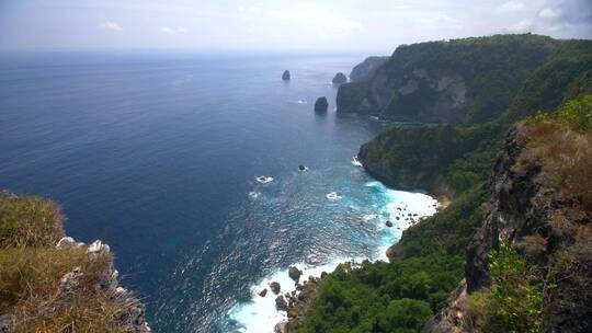 印度尼西亚海岸线悬崖顶风景视频素材模板下载