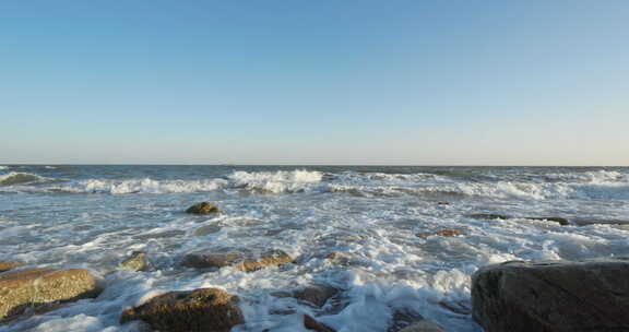 大海海浪岩石