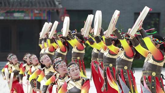 满族太平鼓表演