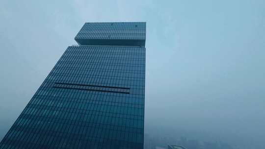 FPV坠落西安最高楼国瑞金融中心CBD