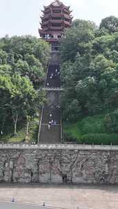 竖屏航拍四川德阳钟鼓楼地标建筑