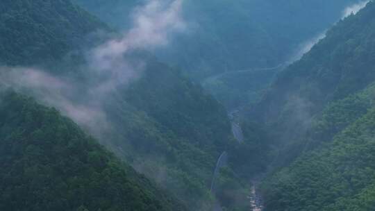 航拍浙江杭州临安区龙门秘境石门村山间村落