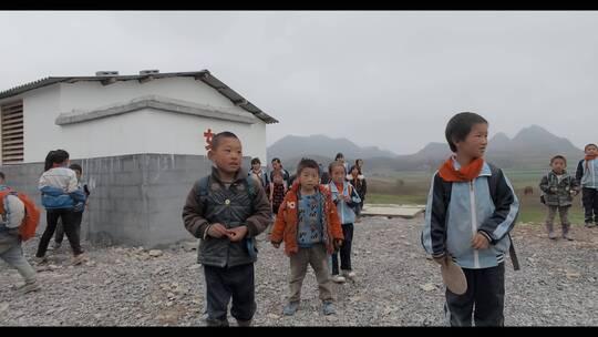 贫困山区教育视频云南昭通镇雄小学生