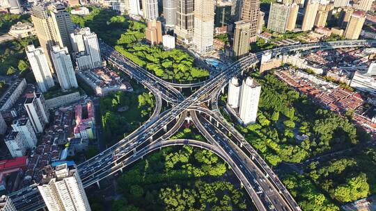 上海南北高架延安路高架车流交通