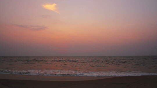 日落后的美丽景观海