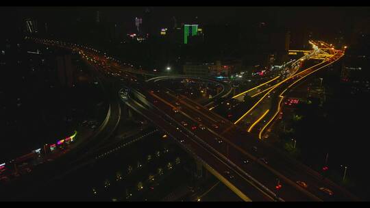 夜晚城市立交桥车流交通夜幕降临城市深夜2视频素材模板下载