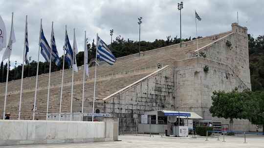 希腊雅典体育场观众看台及旗帜