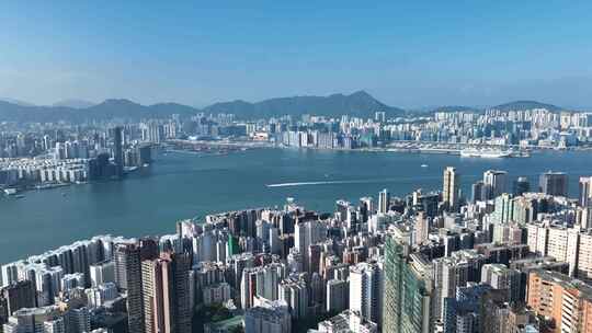 航拍香港维多利亚港城市天际线万里无云风景